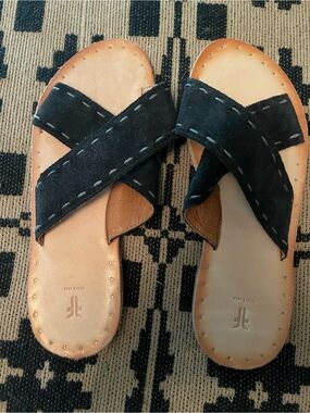 Women Frye CrissCross Leather suede Sandals
